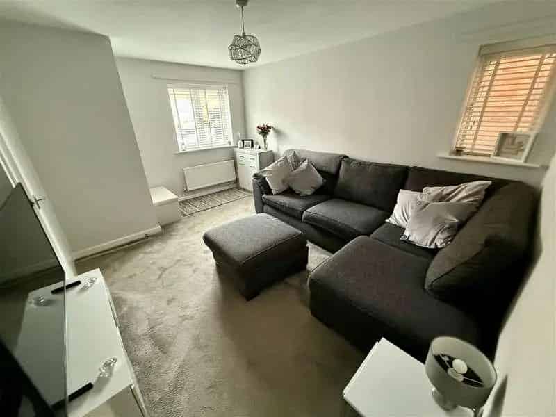 3 Bed Semi Detached House For Sale