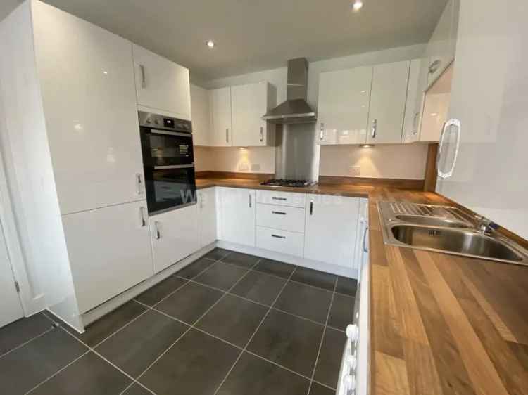 3 Bedroom House to Rent Miles Platting