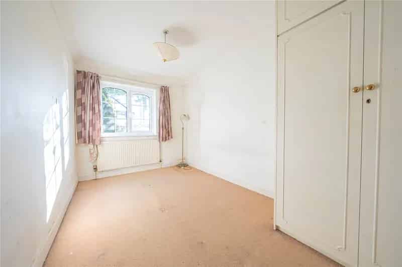 Moortown Ground Floor Apartment - Needs Updating