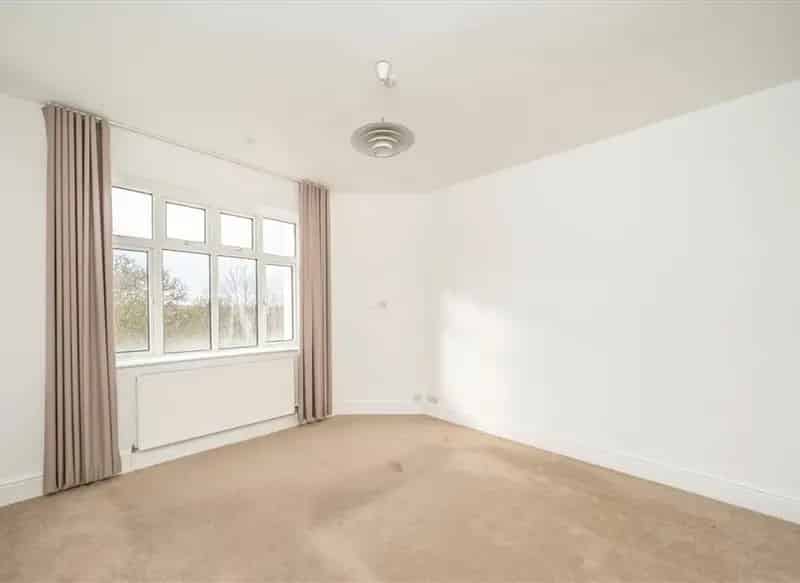 3 Double Bedroom Flat West Hampstead High Ceilings Modern Kitchen