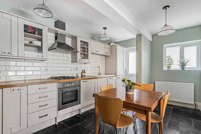 2 bedroom Flat
 For Sale