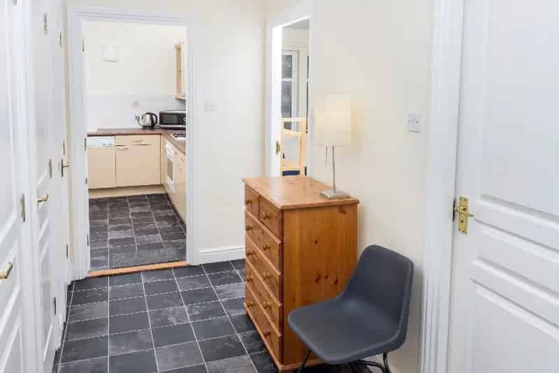 2 Bedroom Flat to Rent in Edinburgh City Center
