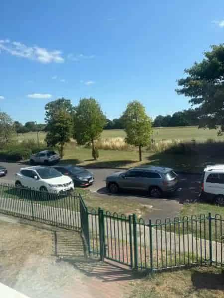 1 Bedroom Maisonette Near Birmingham Airport and NEC