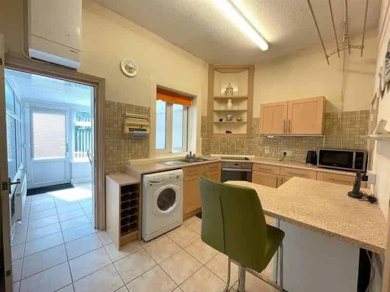 2 Bed House for Sale - Spacious Family Home
