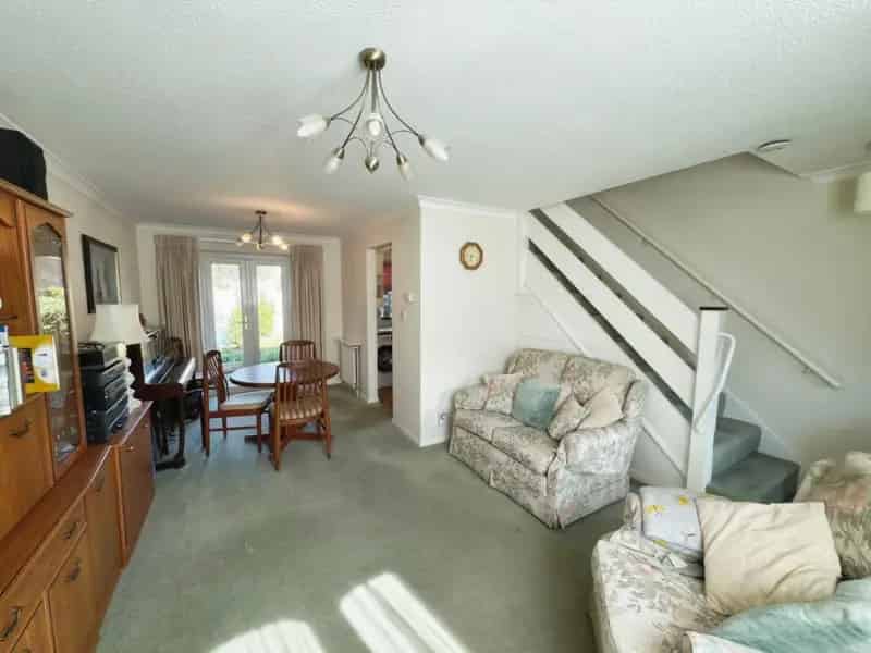 2 Bedroom House for Sale Near Wallington Station