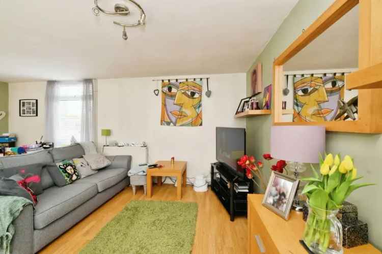 Spacious Family Home Near Hoddesdon High Street