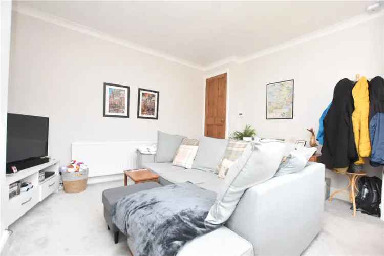 House For Sale in Leeds, England