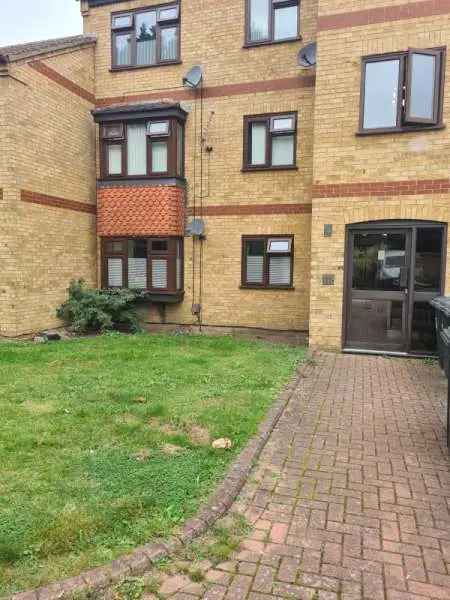 1 Bedroom Ground Floor Flat Stotfold