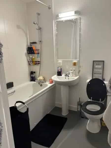 Flat For Rent , Crawley, England