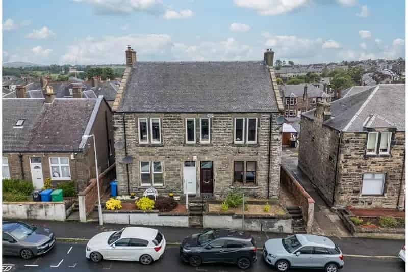 2 Bed Ground Floor Flat Dunfermline City Centre