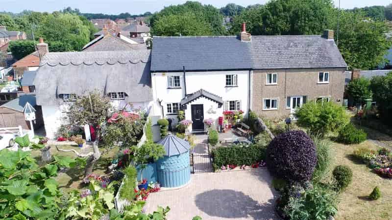 3 Bedroom Period Cottage for Sale Bradwell Village