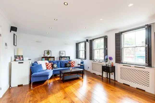 Flat for sale in Harrington Gardens, South Kensington, London SW7