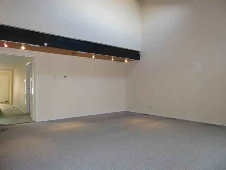 4 Bedroom Detached House For Rent