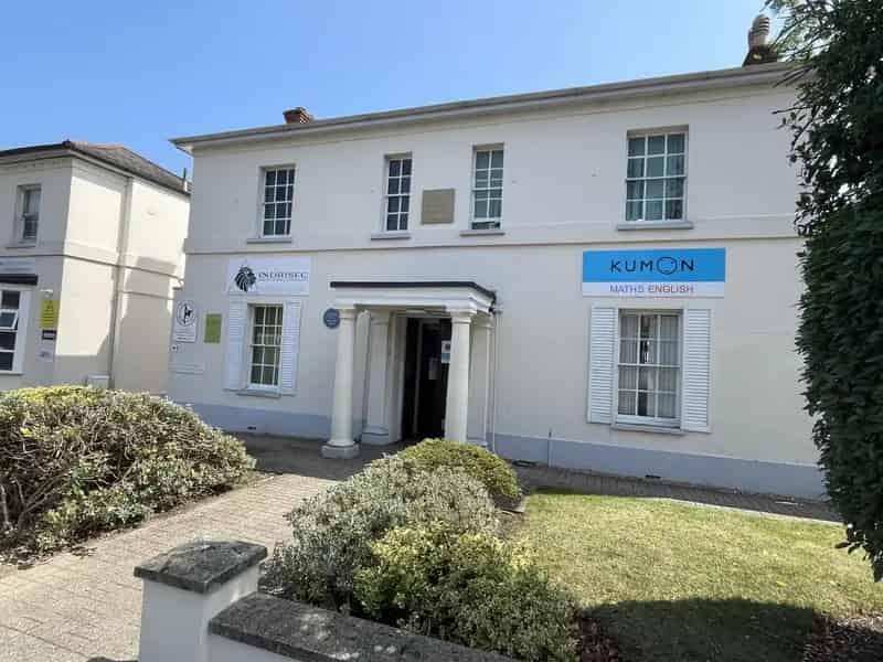 TO LET Office Suite in Popular Business Location