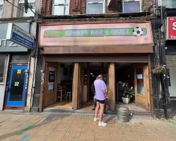 Sports Bar for Sale Walthamstow  Fully Licensed  Great Potential