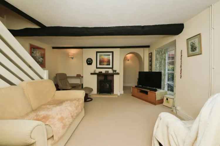 Three Bedroom Cottage Near Longthorpe Primary School