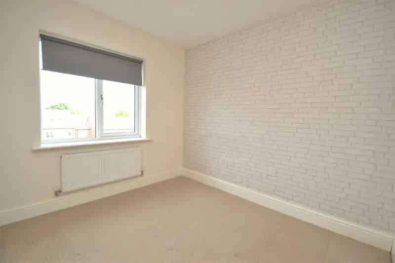 2 Bedroom Flat House to Rent