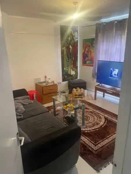Flat Swap Near Family - Quiet Peaceful Area