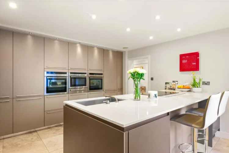 5 Bedroom Grade II Listed Townhouse For Sale