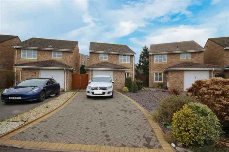 3 Bedroom Detached House For Sale