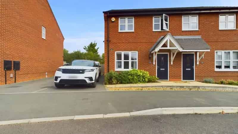 3 Bedroom Semi-Detached House for Sale in Derby