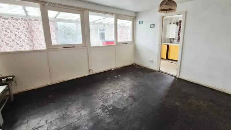 2 Bedroom Bungalow For Sale Needs Modernisation