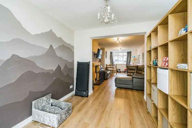 3 Bedroom Semi Detached House Sedgley