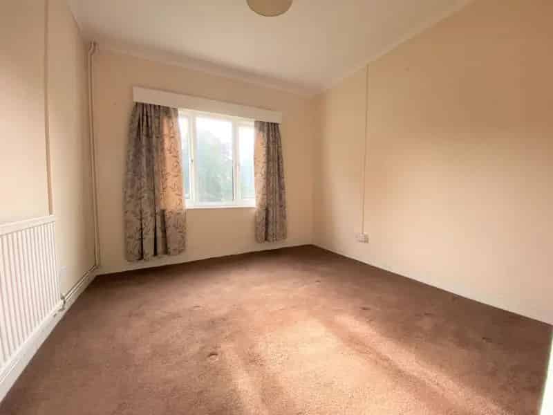 3 Bedroom Semi Detached House Exeter