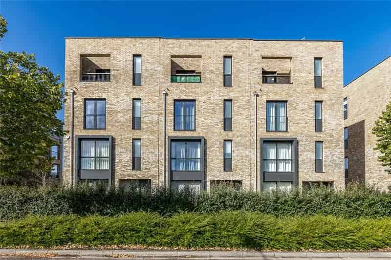 4 Bedroom Townhouse For Rent