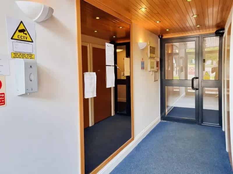 1 Bedroom Ground Floor Flat Near Preston Park