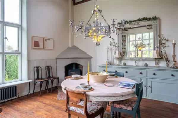 Victorian School Conversion with Modern Amenities