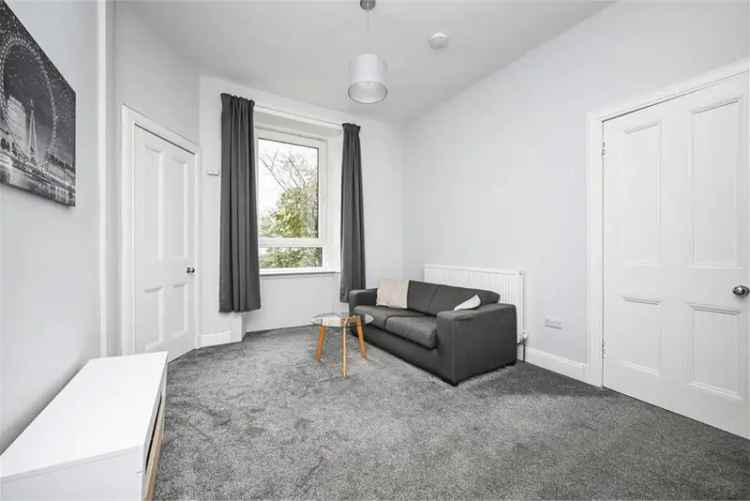 1 Bed Flat First Floor 1 Reception Room