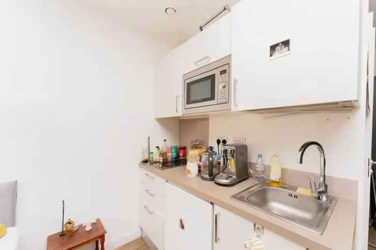 Bright Studio Apartment near Liverpool One