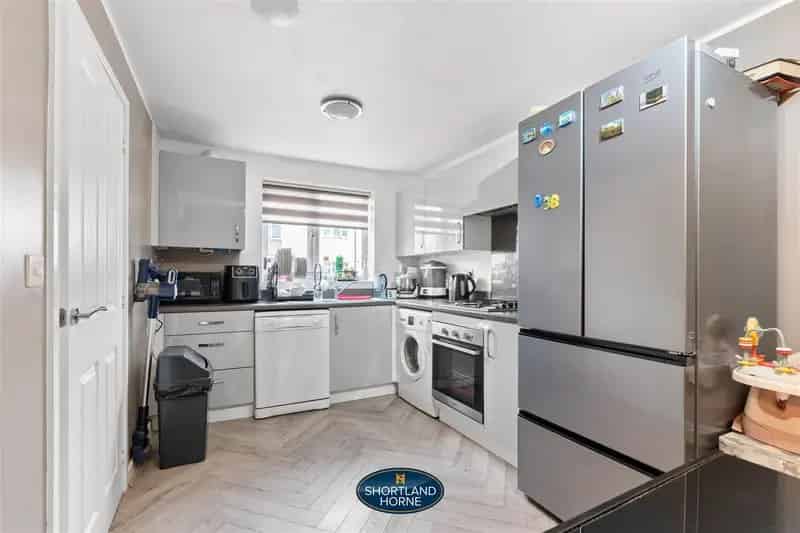 3 Bedroom End Terrace House to Rent Spirit Quarters