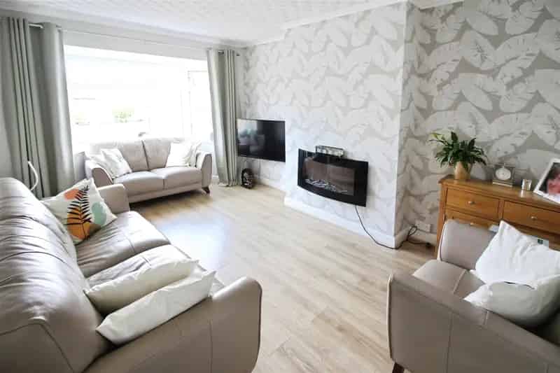 3 Bedroom Semi Detached Bungalow House to Rent