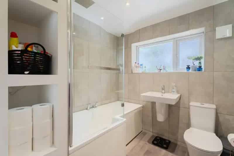 3 Bed Semi-Detached House for Sale
