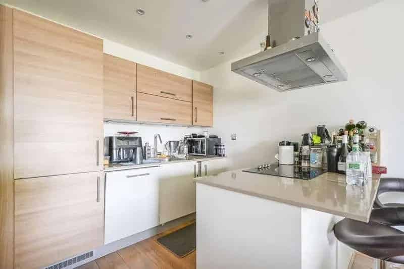 2 Bed Flat for Sale Near Canary Wharf