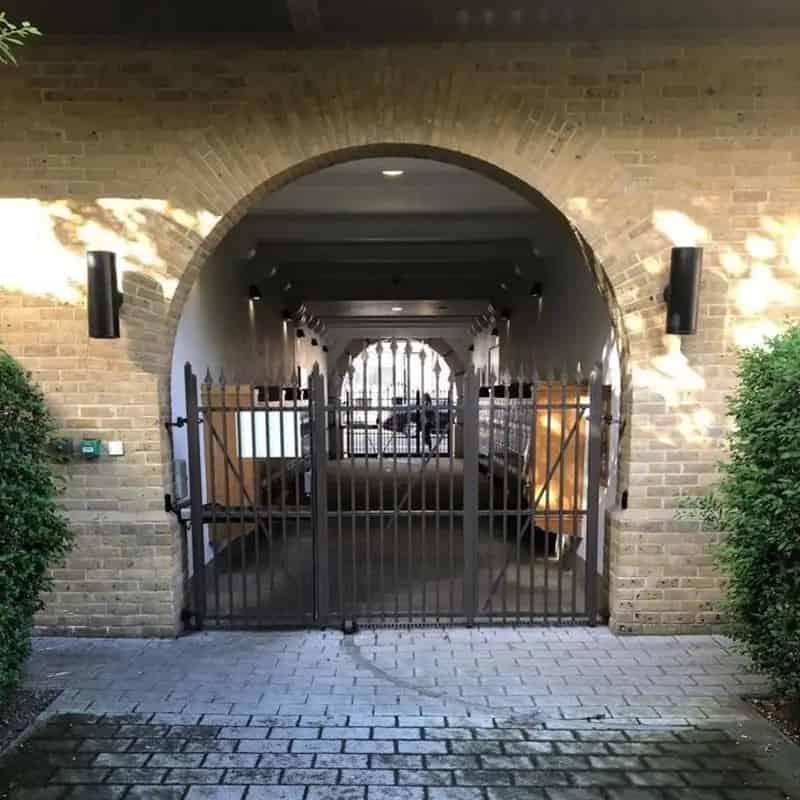 1 Bedroom Apartment House to Rent