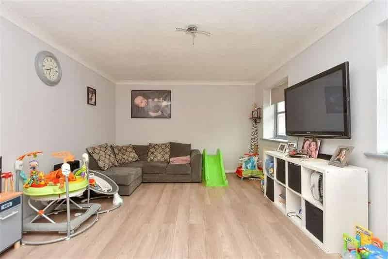 1 bed flat for sale