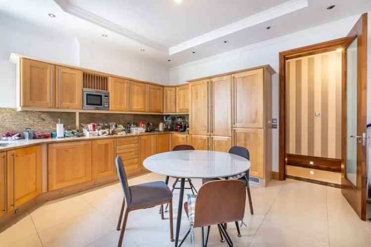 5 Bedroom Penthouse Apartment Kensington Holland Park