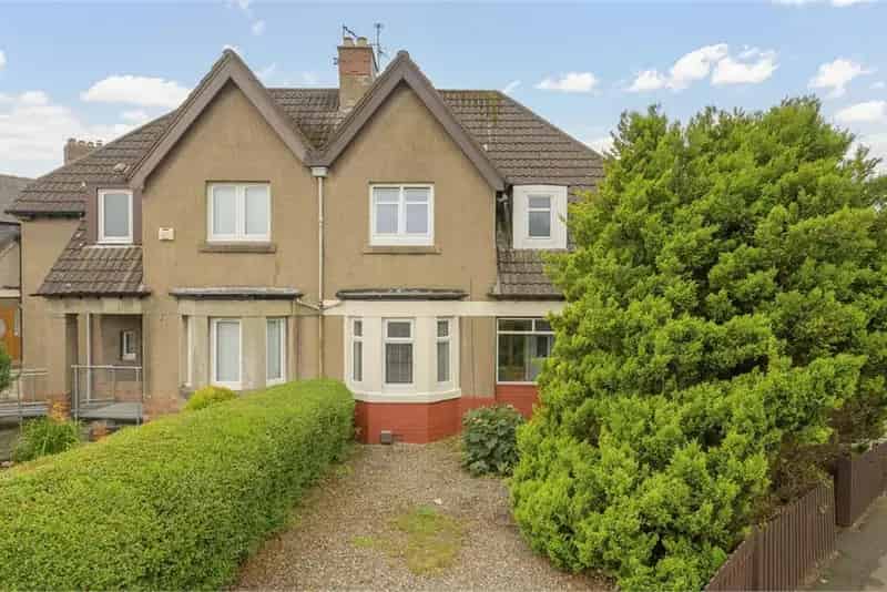 3 Bed Semi Detached House with 2 Reception Rooms Dunfermline