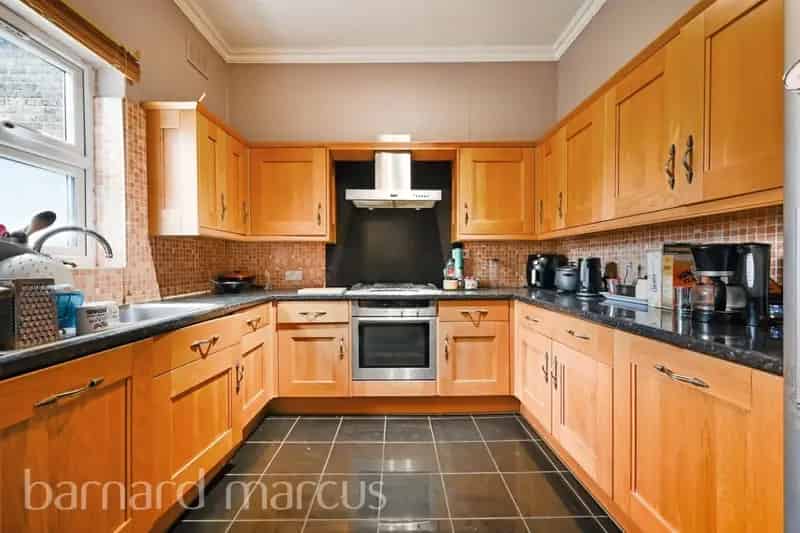 Four Bedroom Flat Wandsworth Common Period Building