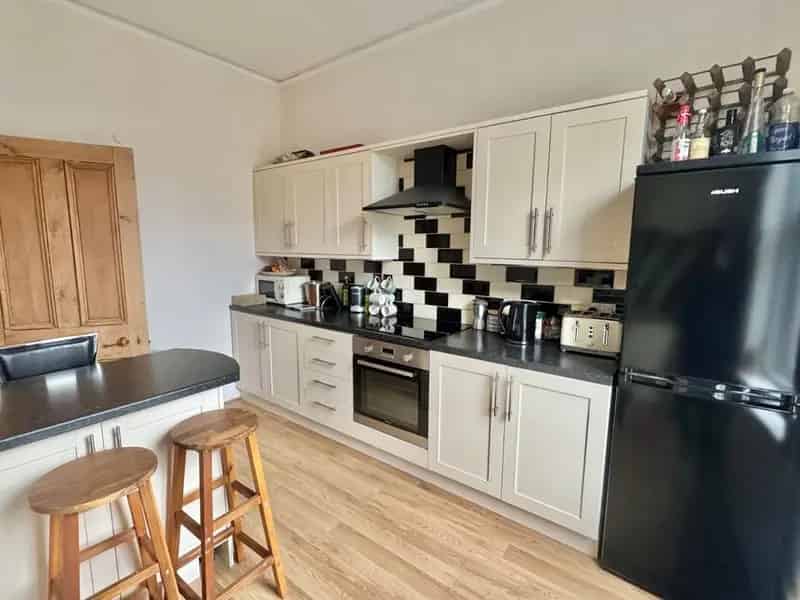 2 Bedroom Flat for Sale Folkestone Kent
