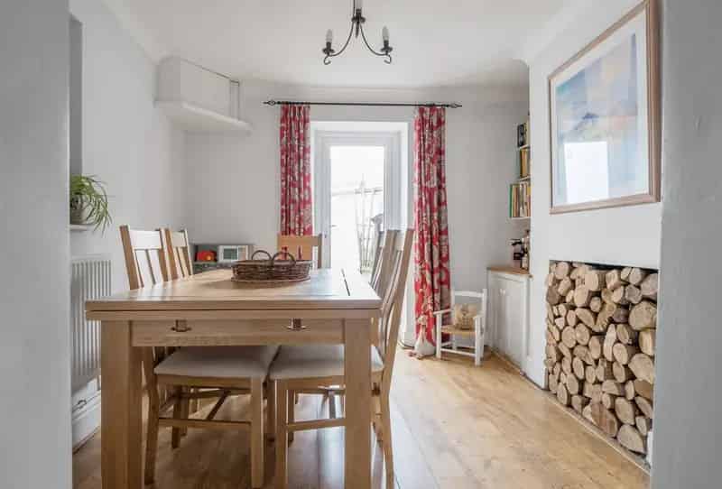 3 Bedroom Cottage Burnett Near Keynsham