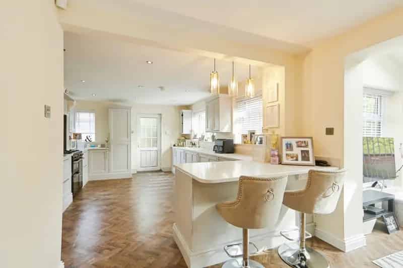 Four Bedroom Detached House Near Roundhay Park