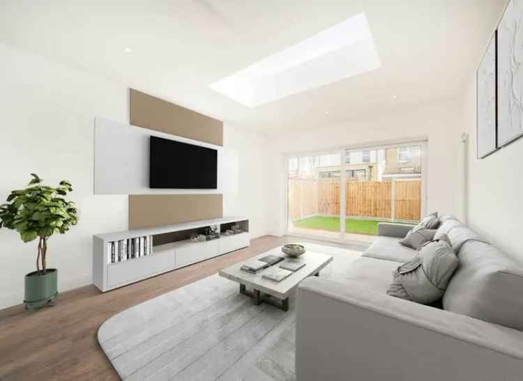 Four Bedroom House Tooting Central  Refurbished Garden Close Tooting Broadway