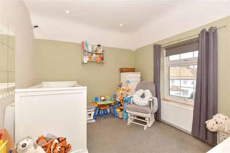 3 Bed Semi-Detached House For Sale