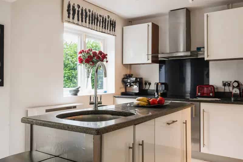 4 Bedroom Semi-Detached House for Sale Towersey Oxfordshire