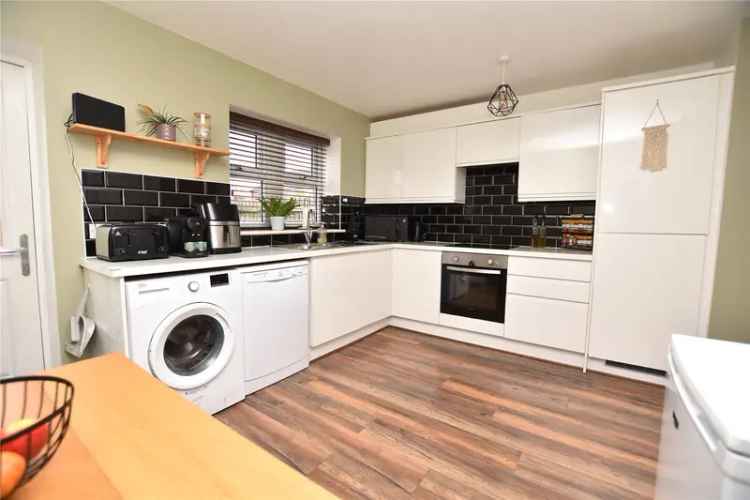 House For Sale in Leeds, England