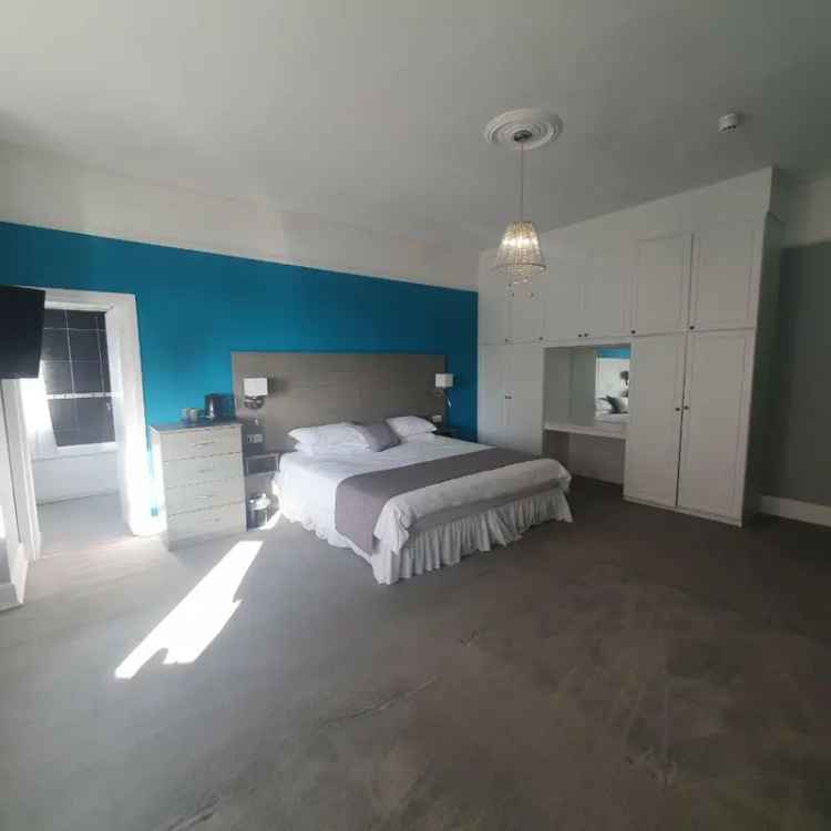 Hotel Rooms Lansdowne Town Centre